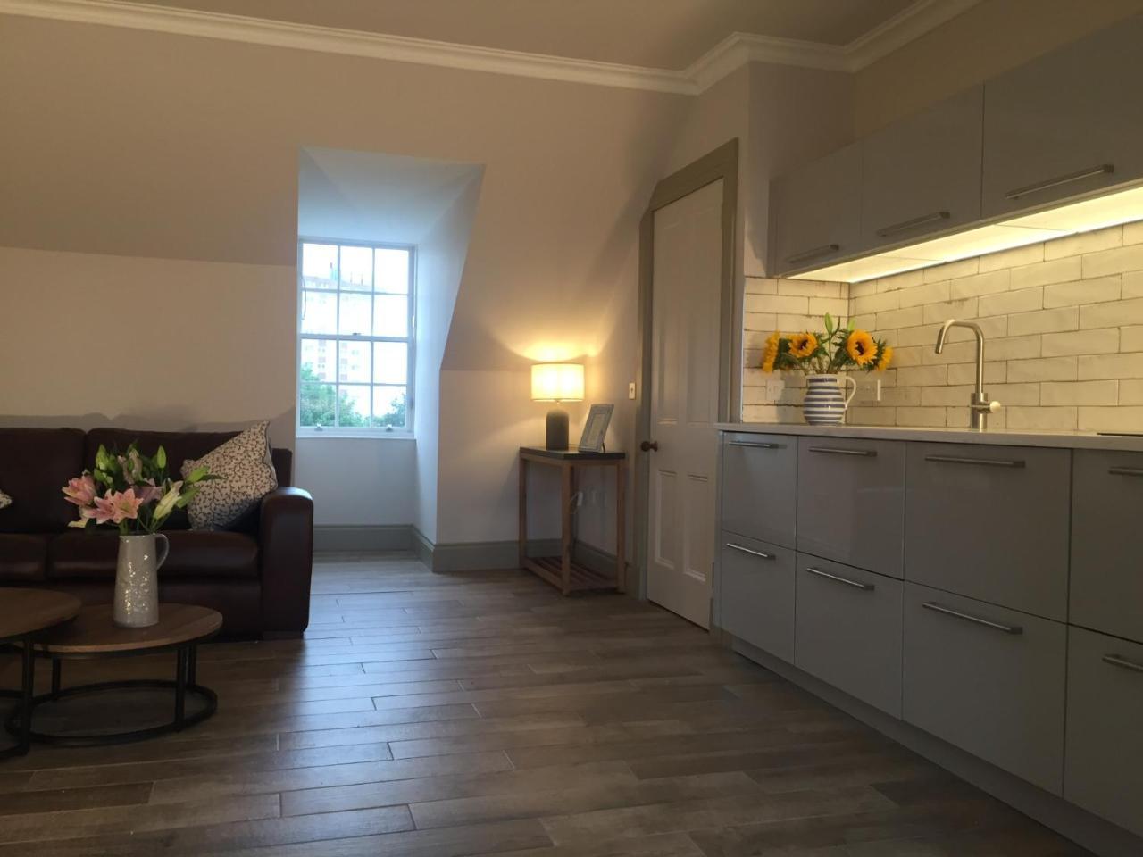 Irvine One Bedroom Apartment Dış mekan fotoğraf